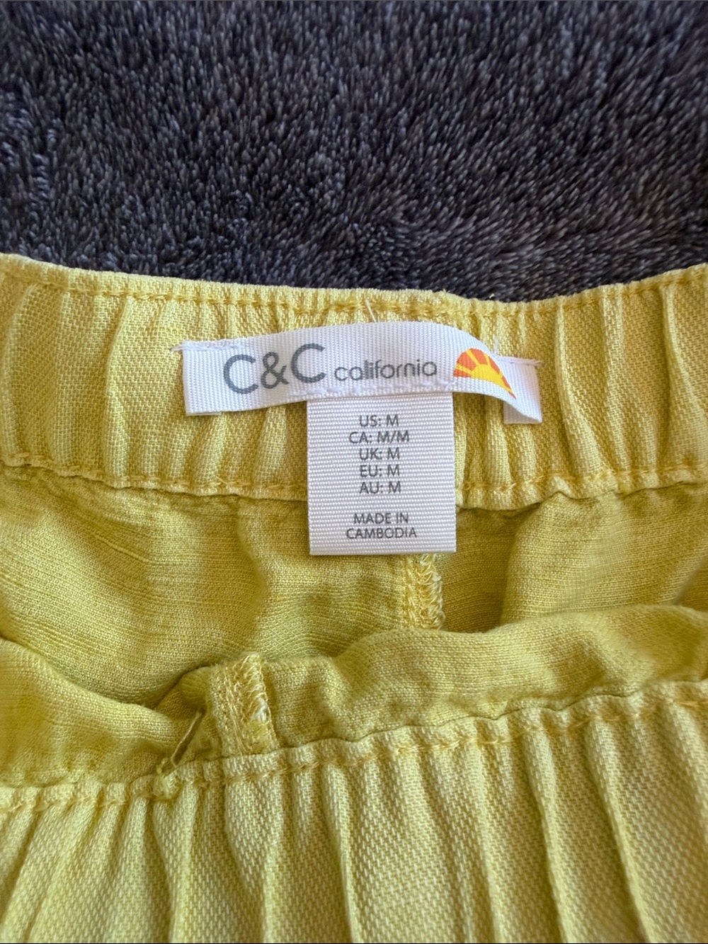 C&C California Bright Yellow Drawstring Linen-Blend Athletic Shorts NWT - Picture 3 of 3